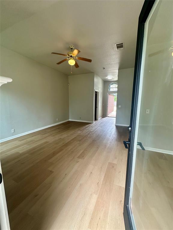 Photo - 706 N Creek Blvd