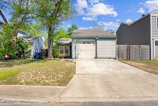 Building Photo - 9929 Village Briar