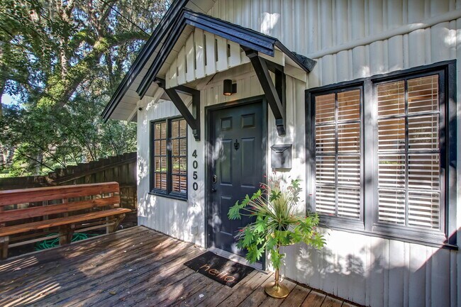 Photo - 4050 McGirts Blvd