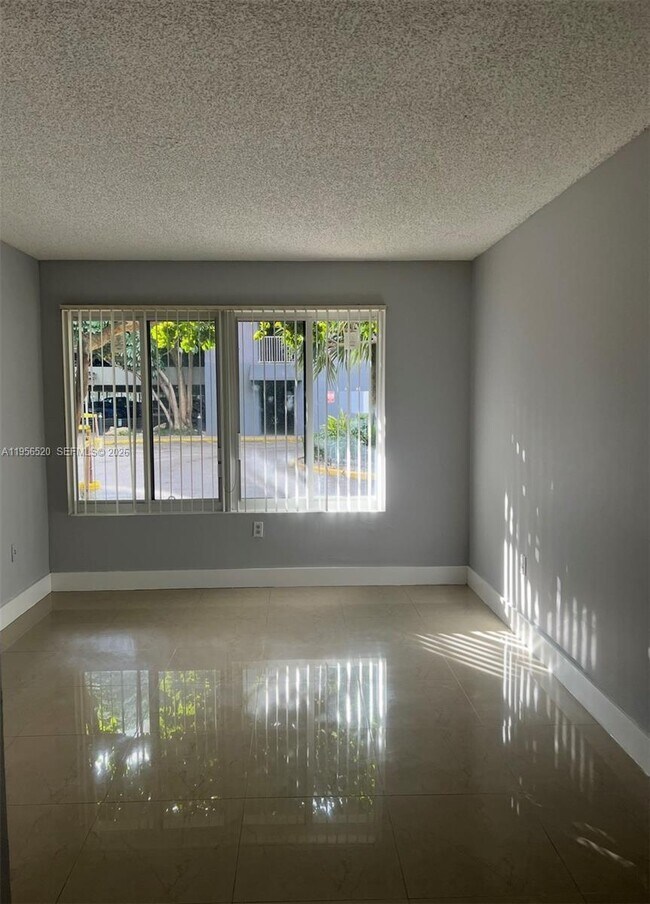 Photo - 800 N Miami Ave Unit 102