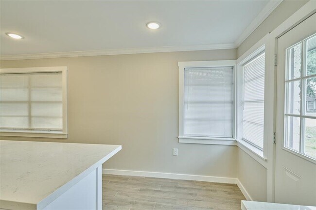 Photo - 309 S Magnolia St