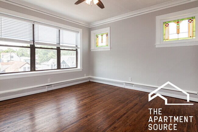 Building Photo - 3827 N Drake Ave Unit 3 Rental