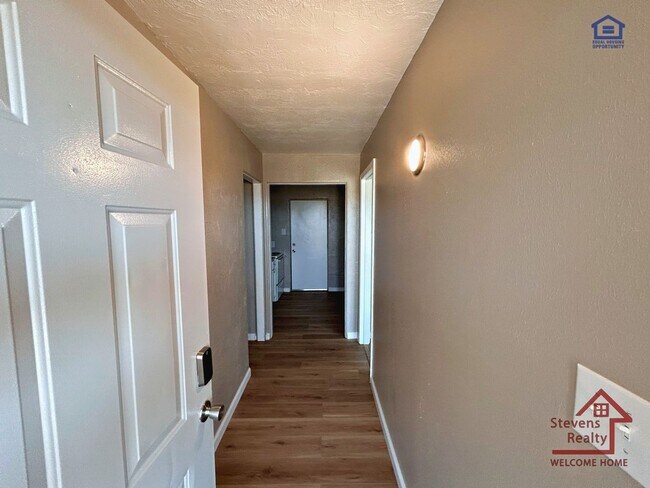 Photo - 2323 NW Bell Ave