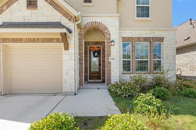 Photo - 6805 Covina Ln