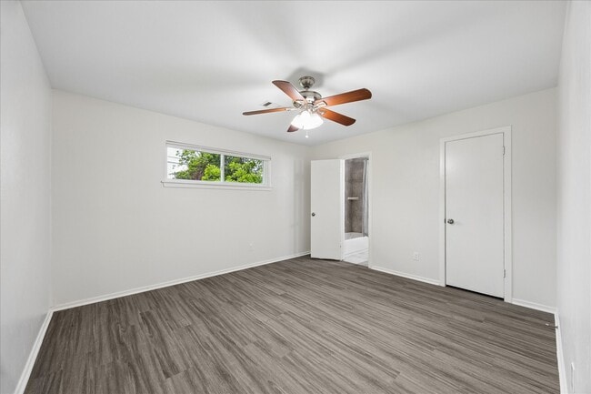 Photo - 5850 Southminster Dr