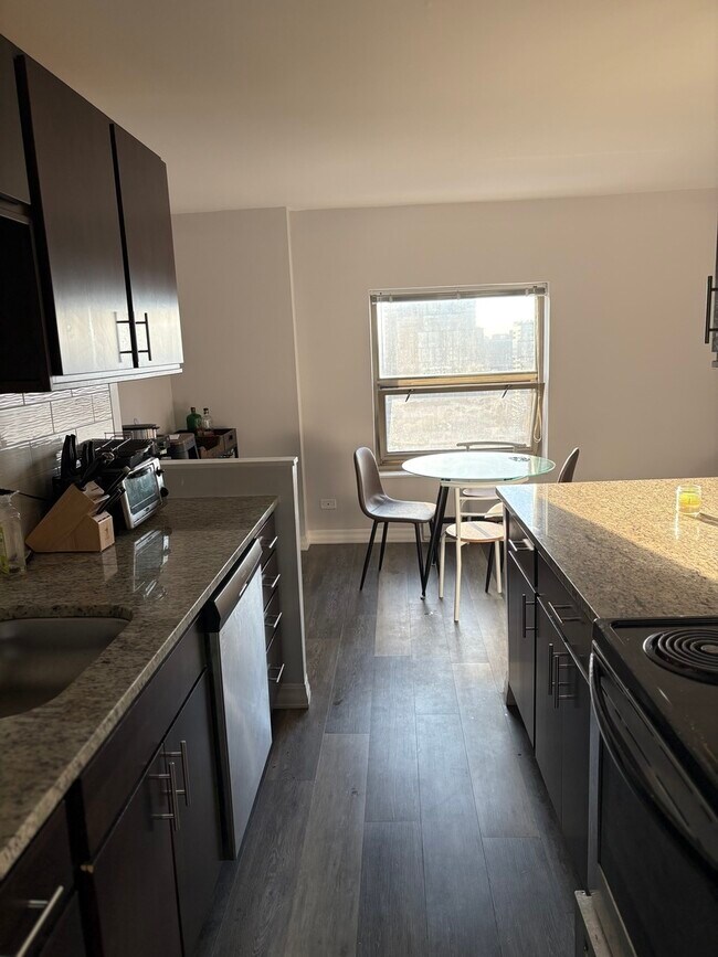 Photo - 8 W Chestnut St Unit 21F