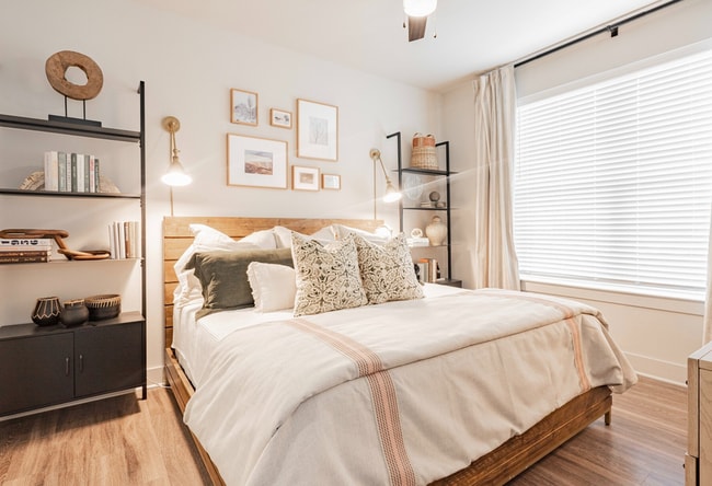 Photo - 1310 N Main St Unit 411214