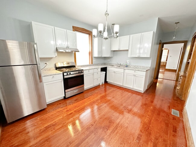 Photo - 2431 N Kostner Ave Unit 1