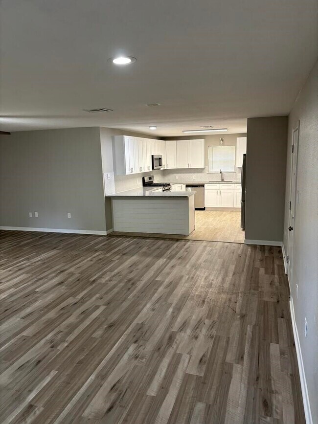 Photo - 26019 Leafywood Dr