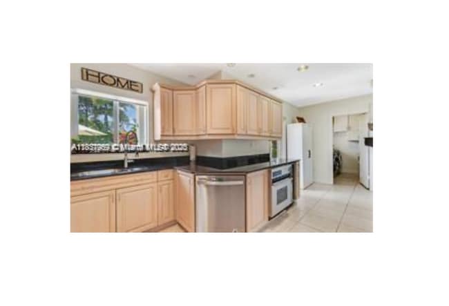 Photo - 2632 NE 30th St