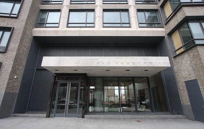 Photo - 550 Vanderbilt Ave