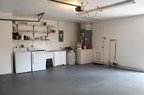 Photo - 201 NE Midfield Ln