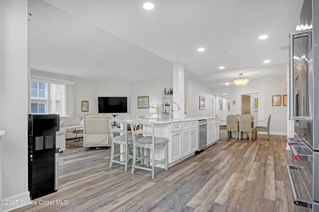 Photo - 140 Warsteiner Way Unit 204