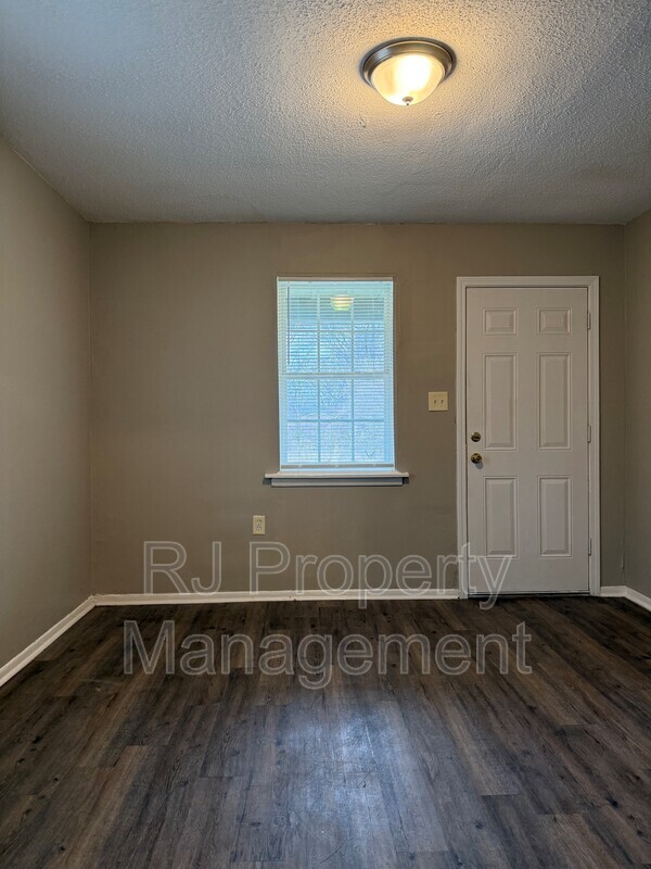 Photo - 2365 Dexter Ave