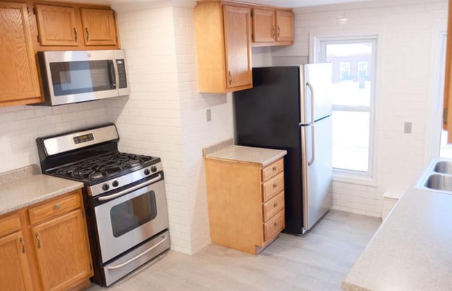 Photo - 508 Albany St