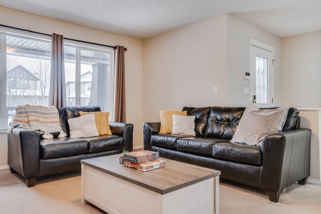 Photo - 12068-12019 19 Ave SW Unit SI ID1564627P