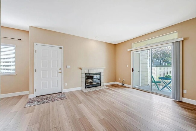 Photo - charming 1-bedroom, 1-bathroom home located on the ground level overlooking the green belt in Par...