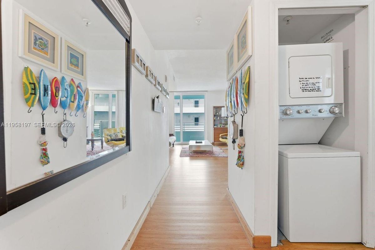 Photo - 7800 Collins Ave