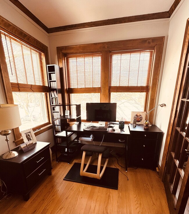 Oficina o dormitorio contiguo al salón. - 114 South Blvd Unidad 2