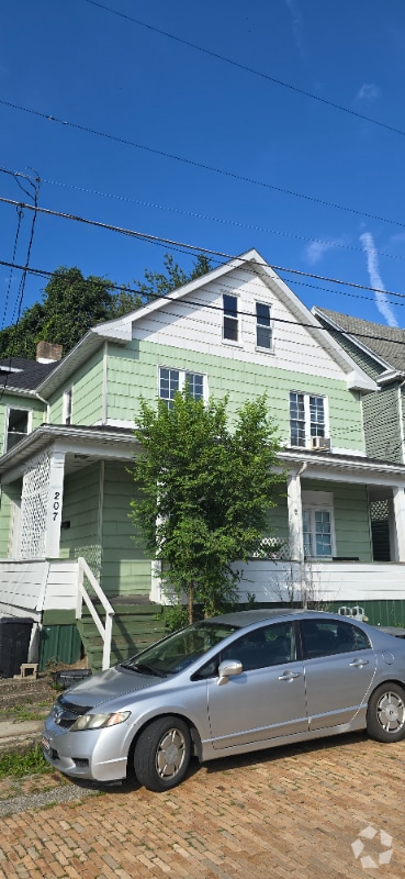 Building Photo - 207 Lincoln Ave Rental