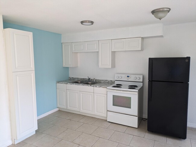 Photo - 140 Minna Ln Unit 102