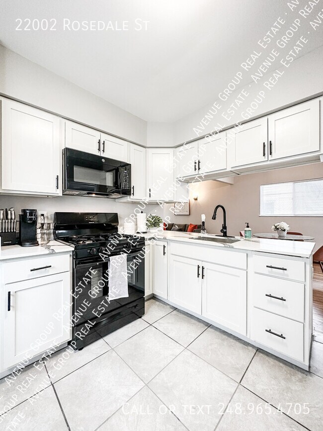 Photo - 22002 Rosedale St