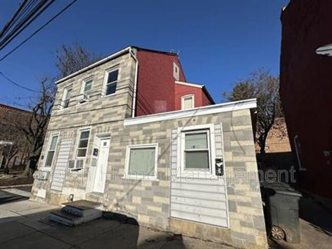 Photo - 25 Conestoga St