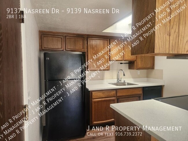 Building Photo - 9137 Nasreen Dr Unit 9139 Nasreen Dr