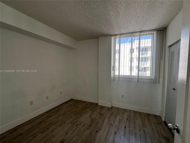 Photo - 5091 NW 7th St Unidad 1010