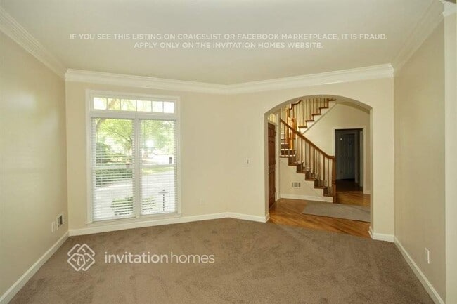Photo - 1942 Tristan Dr SE