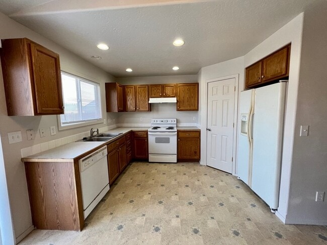 Great 4 bed Nampa Home!