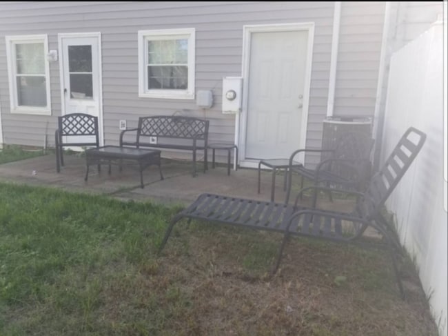 Photo - 600 Acreview Dr