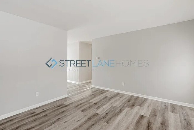 Photo - 2608 Marsha Dr