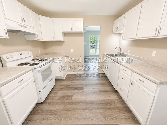 Photo - 710 Derhake Rd