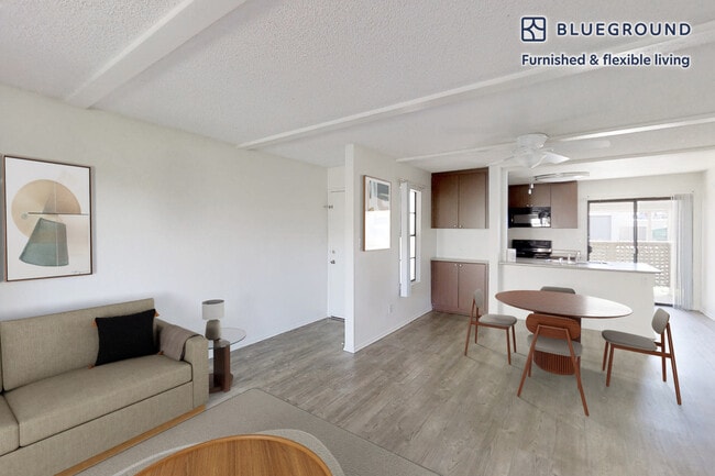 Photo - 555 Paularino Ave Unidad FL2-ID10472A