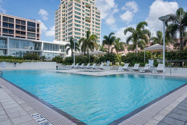 Photo - Luxury 2BR Signature Place Condo in Downto... Unit APT 623