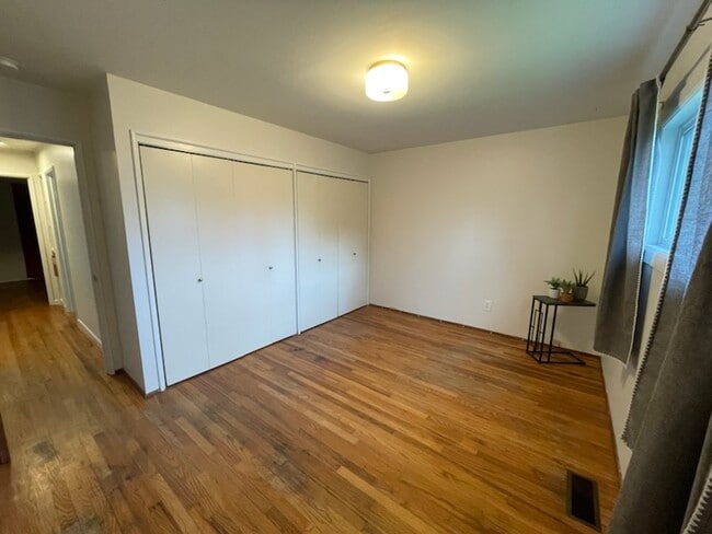 Photo - 3200 E 29th St