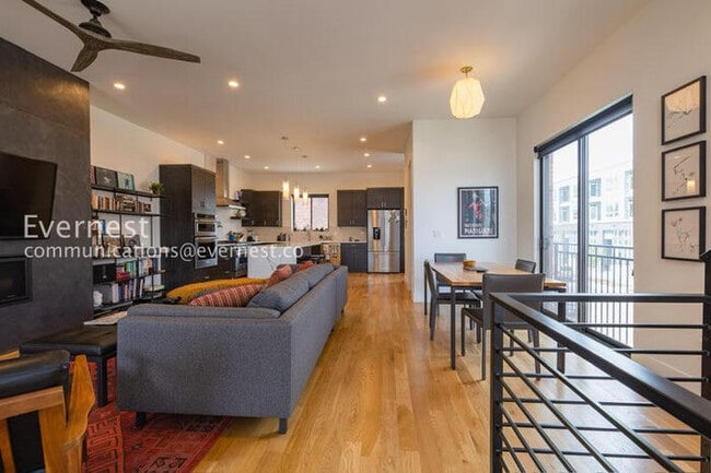 Photo - 2599 Arapahoe St