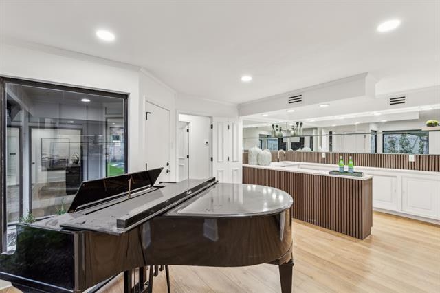 Photo - 7420 Royal Ln