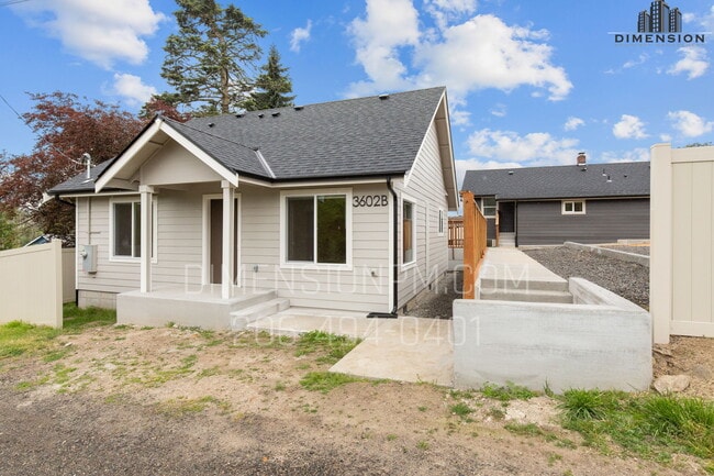 Building Photo - 3602 E T St Unit B