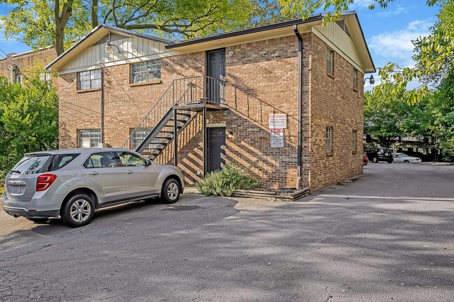 Photo - Rebecca Manor