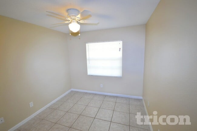 9614 N Connechusett Rd
