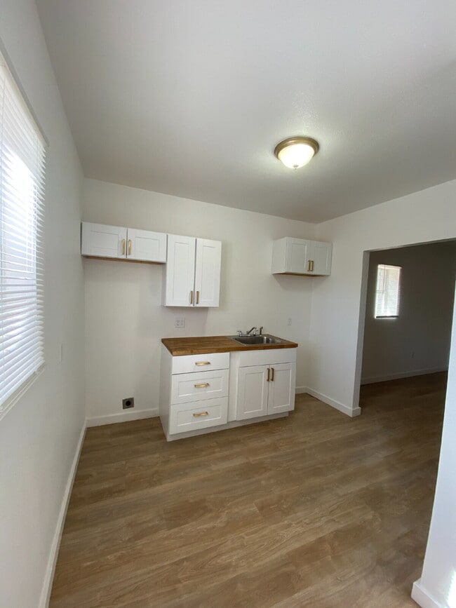 Photo - Pre-Leasing for Summer/Fall 2026 - Back House