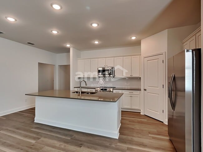 Photo - 1385 Soapstone Rd