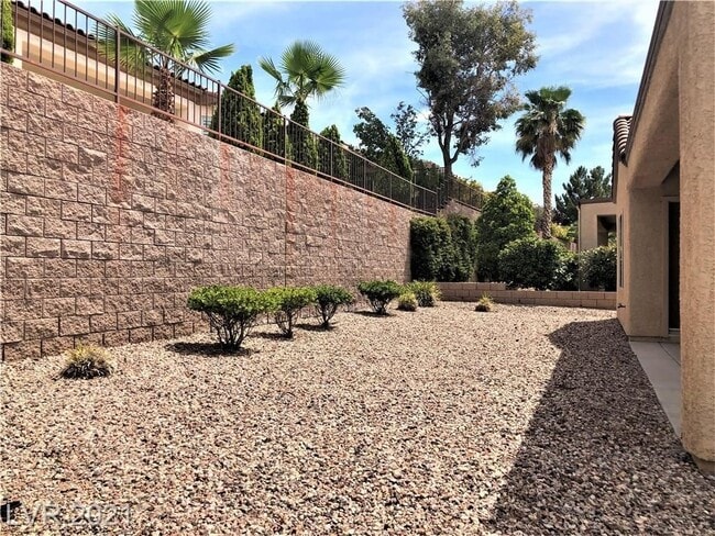 Photo - 2150 Waterton Rivers Dr Unit Bedroom1