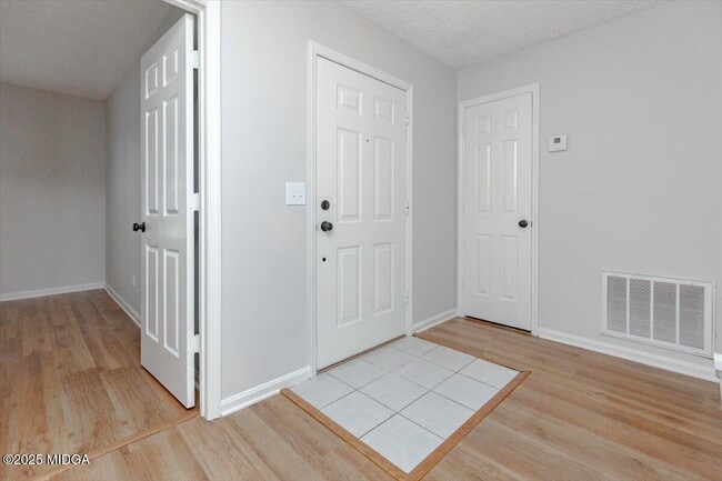 Photo - 110 Wingate Cir