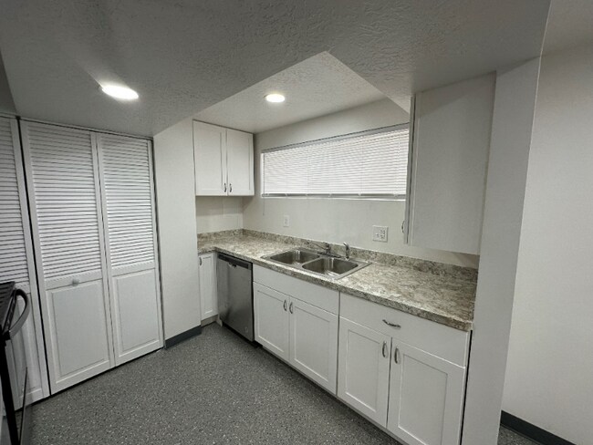 Photo - 499 Plateau Rd