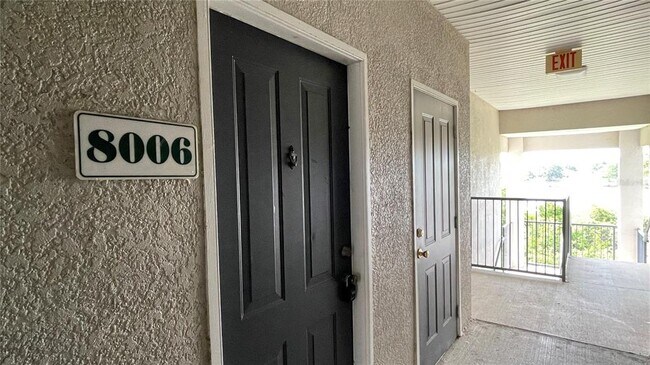 Photo - 8006 Hemingway Cir