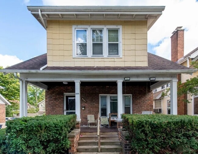 Building Photo - 1141 S. Forest-1141SF Unit 1141SF