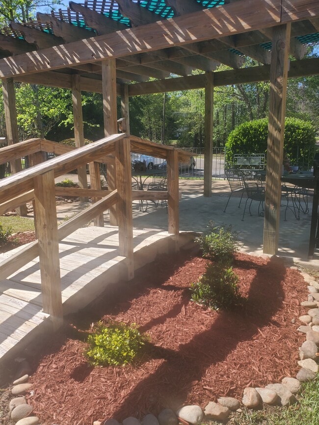 Forest Royale Apartments